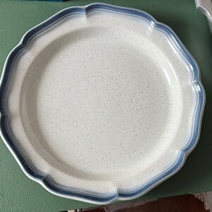 Mikasa Country Club blue rim round platter 12"